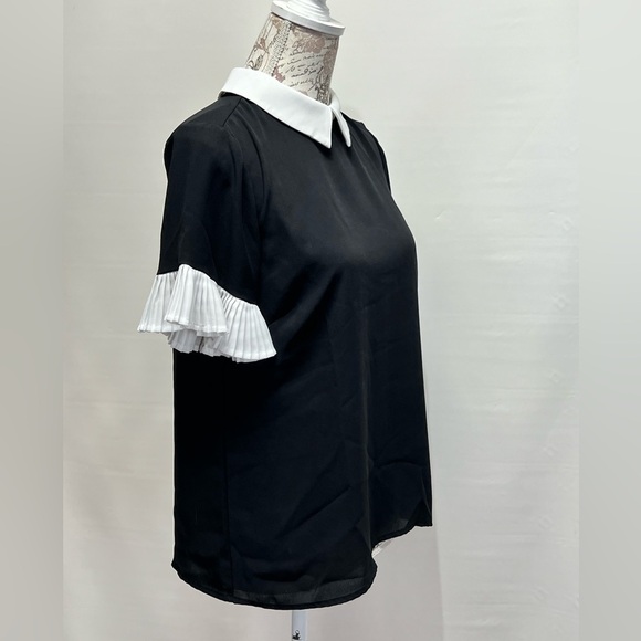 CECE Black‎ and white flutter sleeve top size S - Picture 9 of 14